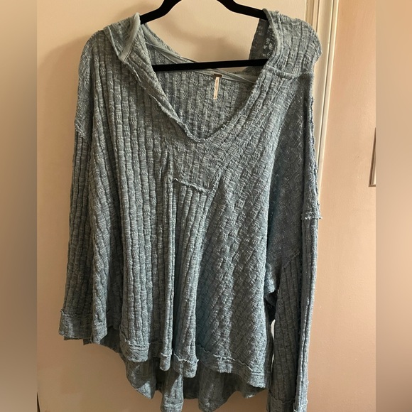 Free People Light Blue Knit Hoodie - size M - Never worn - Picture 4 of 6
